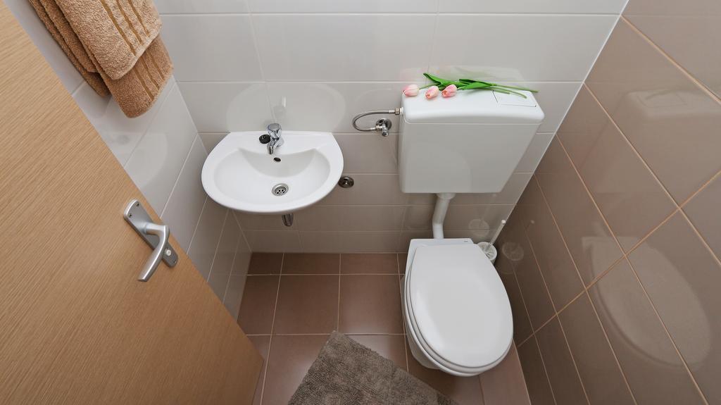 Antonijas Sunny Apartment Makarska Bagian luar foto